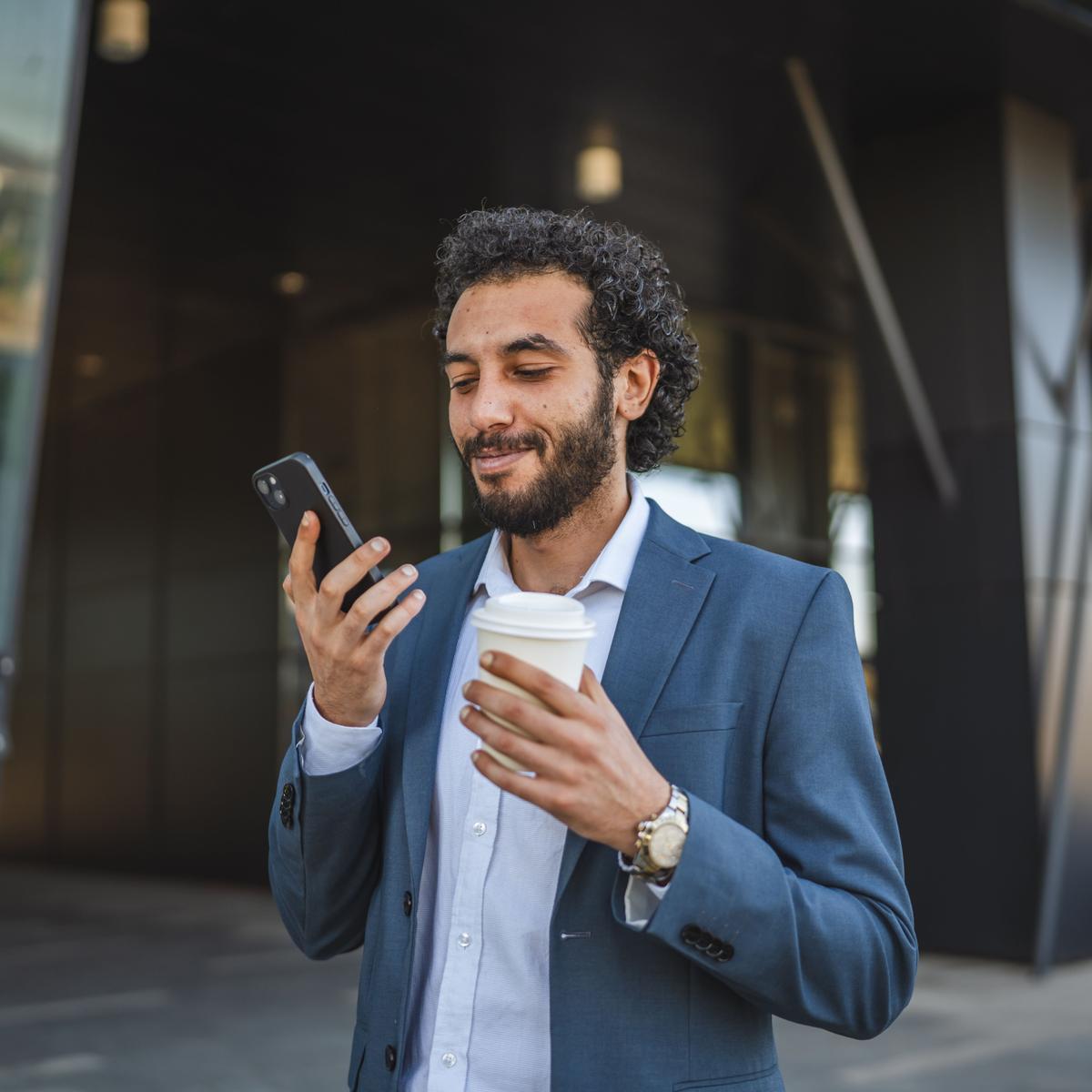 Atendimento mais ágil, onde e quando você precisar: conheça o novo canal da AXA via WhatsApp 